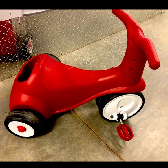 Trike bike red radio flyer - Picture 1 of 1